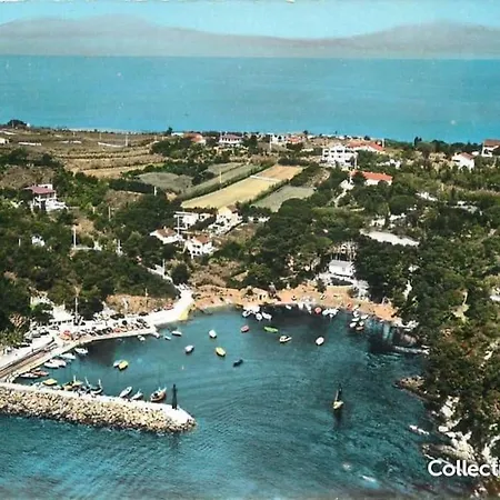 Lovely Flat In The Heart Of The Medieval Апартаменты Йер