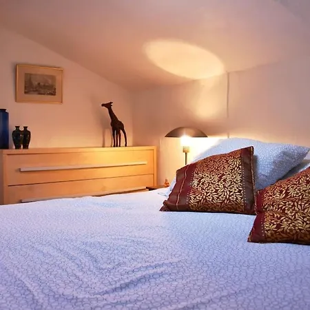 Lovely Flat In The Heart Of The Medieval Apartment