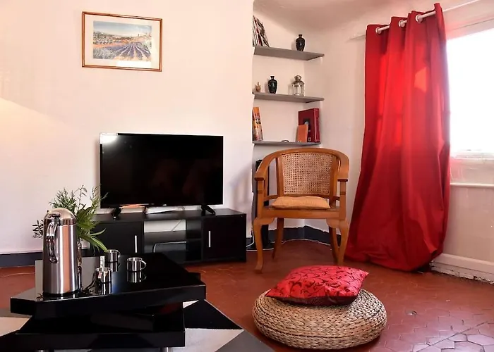 Lovely Flat In The Heart Of The Medieval *